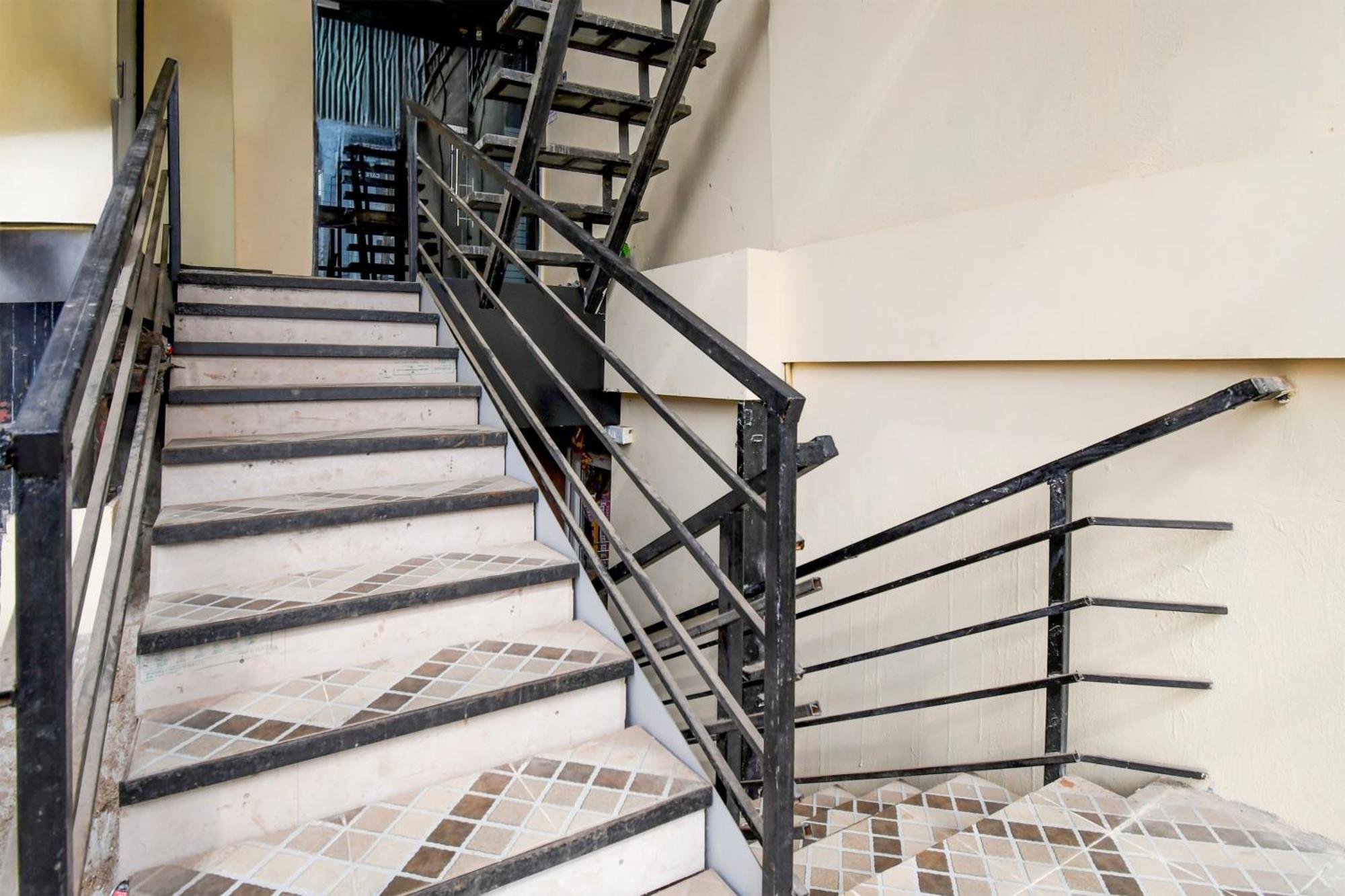 בובנשוואר Super Hotel O Pra Guest House מראה חיצוני תמונה